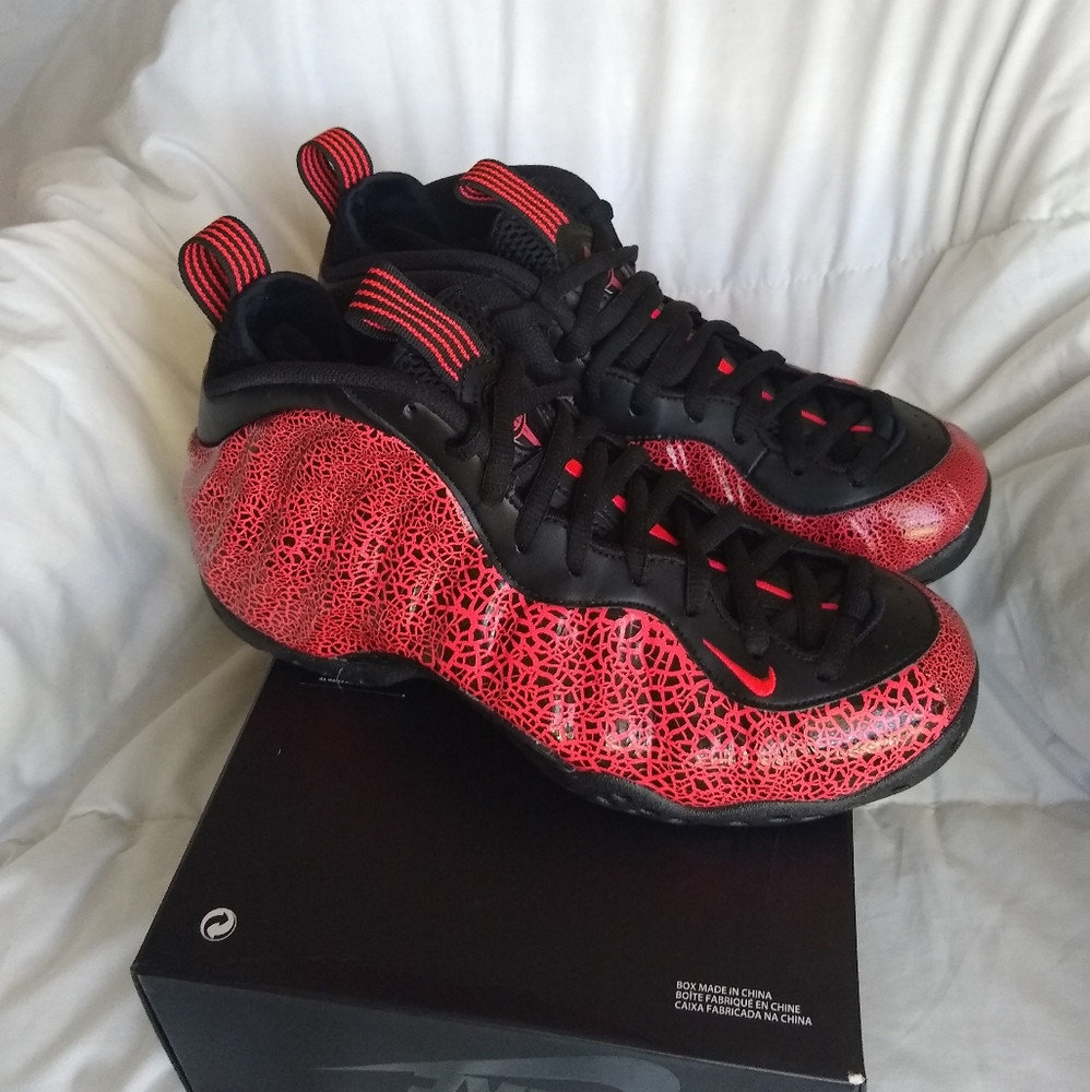 Nike Air Foamposite One 'Cracked Lava'